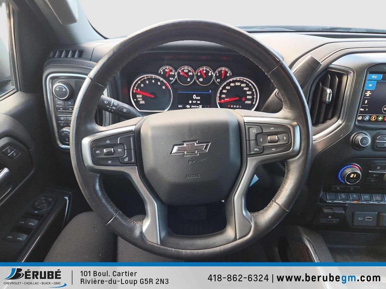 CHEVROLET Silverado 1500 4WD Crew Cab 2019 Gris Rivière-du-Loup - photo #9