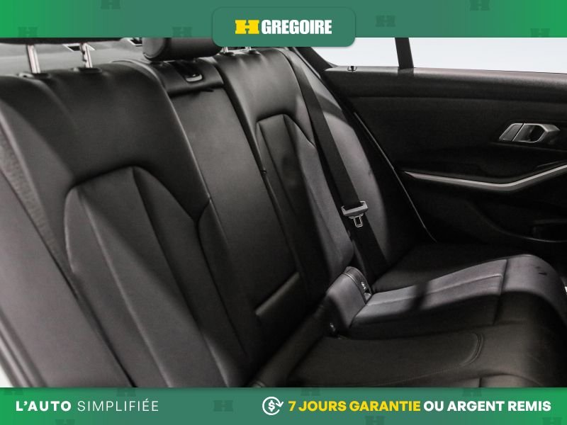 BMW 330 729903 | 330e HYB PLUT IN AUTO A/C CUIR TOIT NAV GR ELECT M 2022 Blanc Laval - photo #27