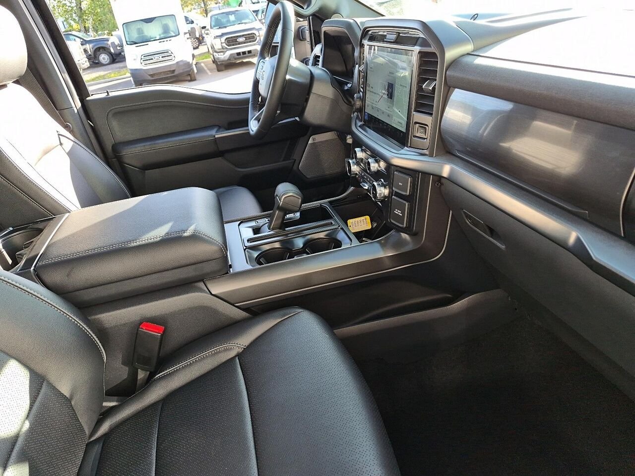 2026 Ford F-150 Agate Black Metallic Saint-Jérôme - photo #12