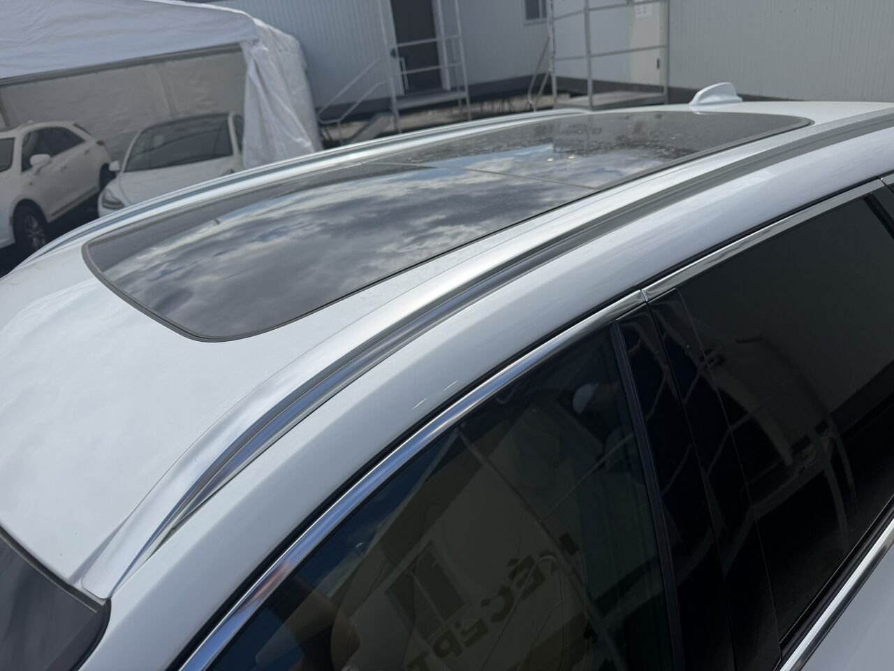 2023 Volvo XC60 B6 Ultimate AWD White Laval - photo #16