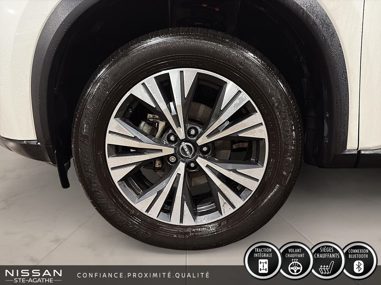 Nissan Rogue SV TI avec ensemble toit ouvrant 2023 Blanc Saint-Jérôme - photo #6