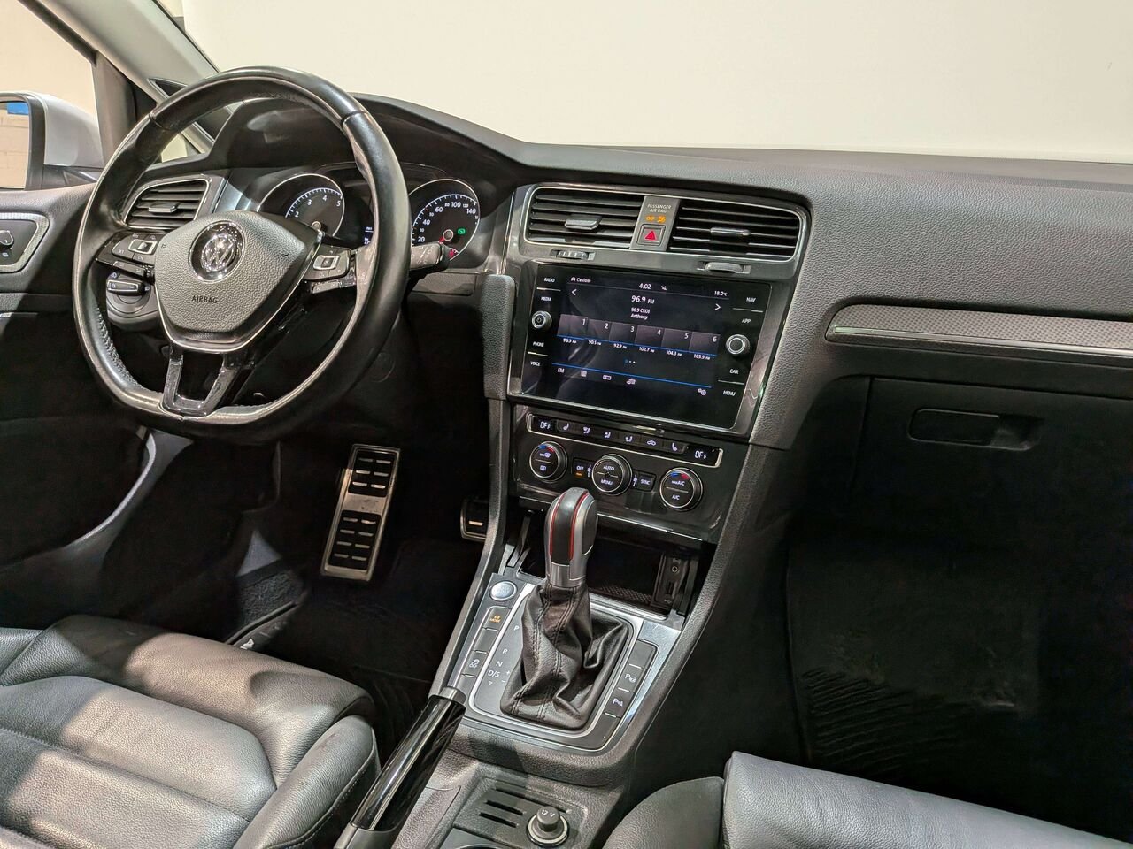 Volkswagen Golf Alltrack 2018 Argent Val-David - photo #17