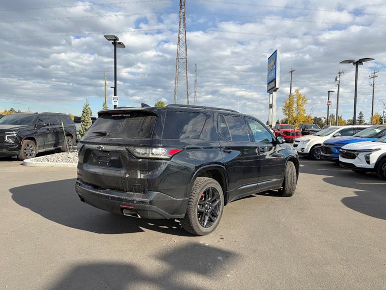 2019 Chevrolet Traverse AWD 4dr Premier w/1LZ Black Sherwood Park - photo #4