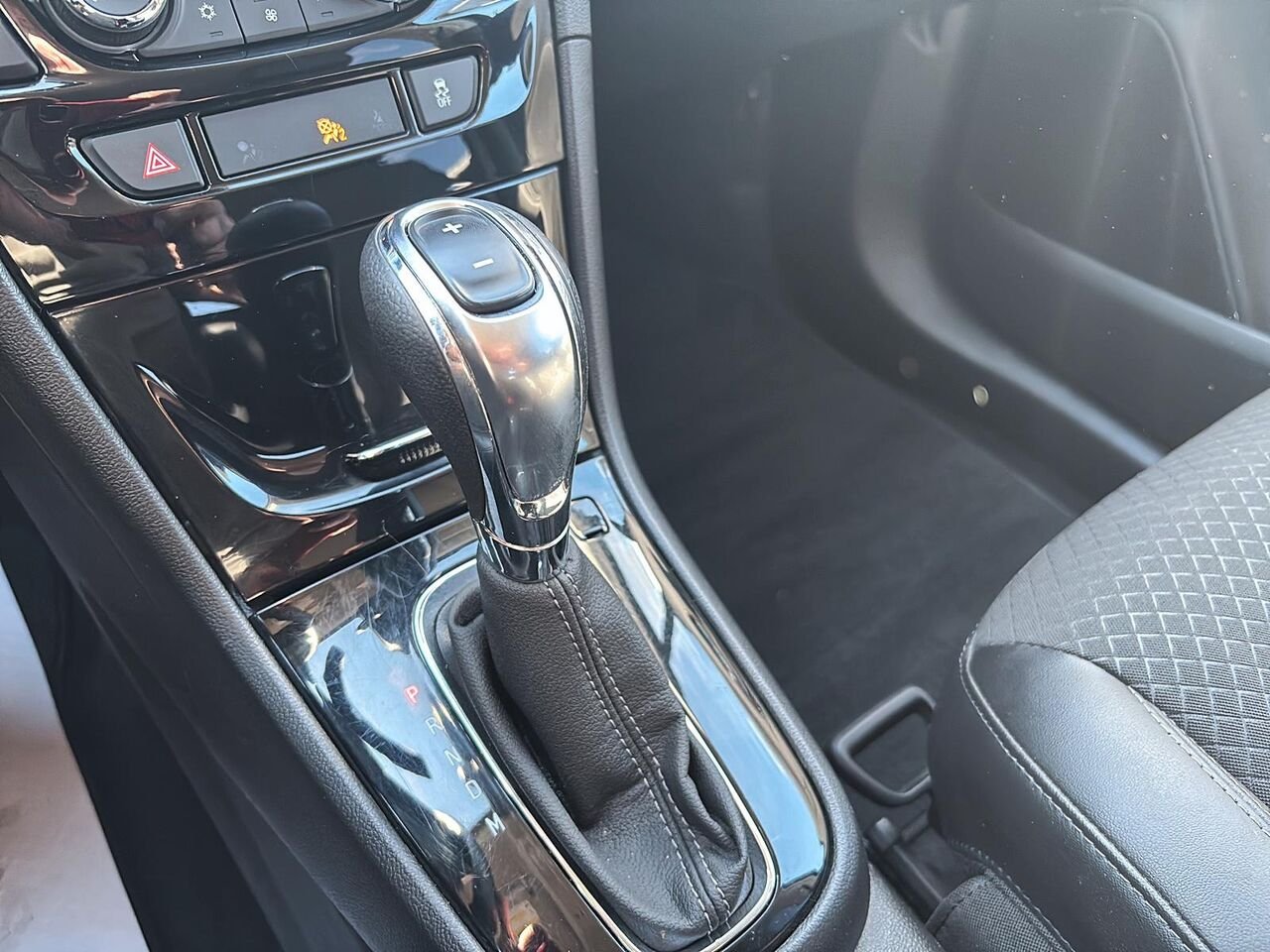 2017 BUICK ENCORE sport touring Grey Saint-Hyacinthe - photo #12