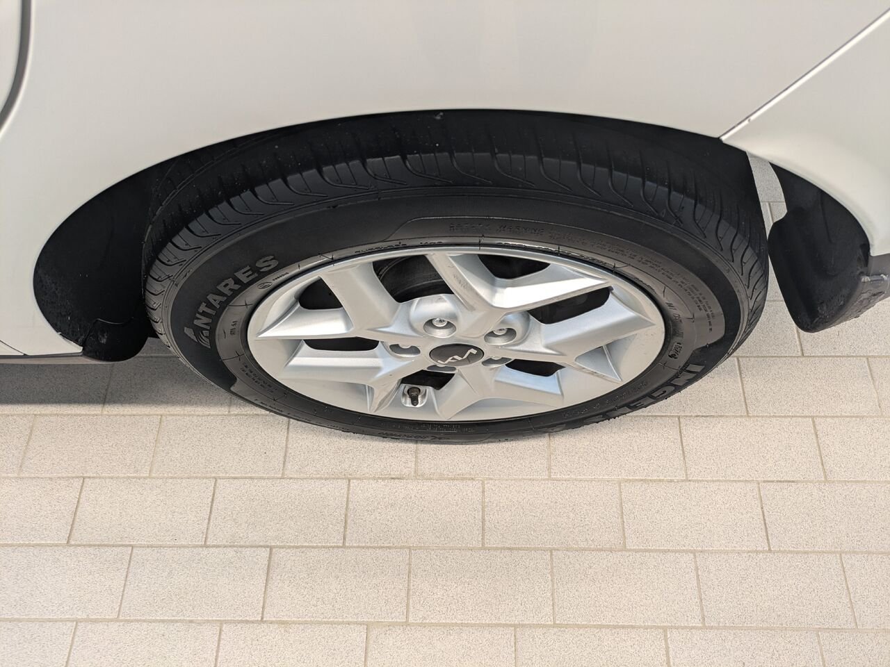 2022 Kia Soul White Gatineau - photo #3