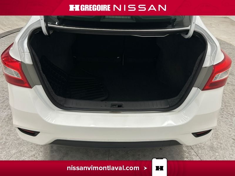 2018 Nissan Sentra White Laval - photo #15