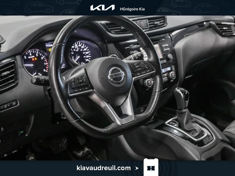 Nissan Qashqai 2017 Rouge Blainville - photo #9