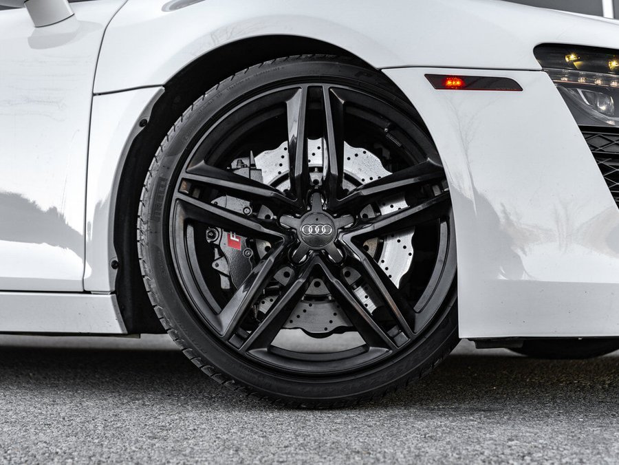 2015 Audi R8 V8 White