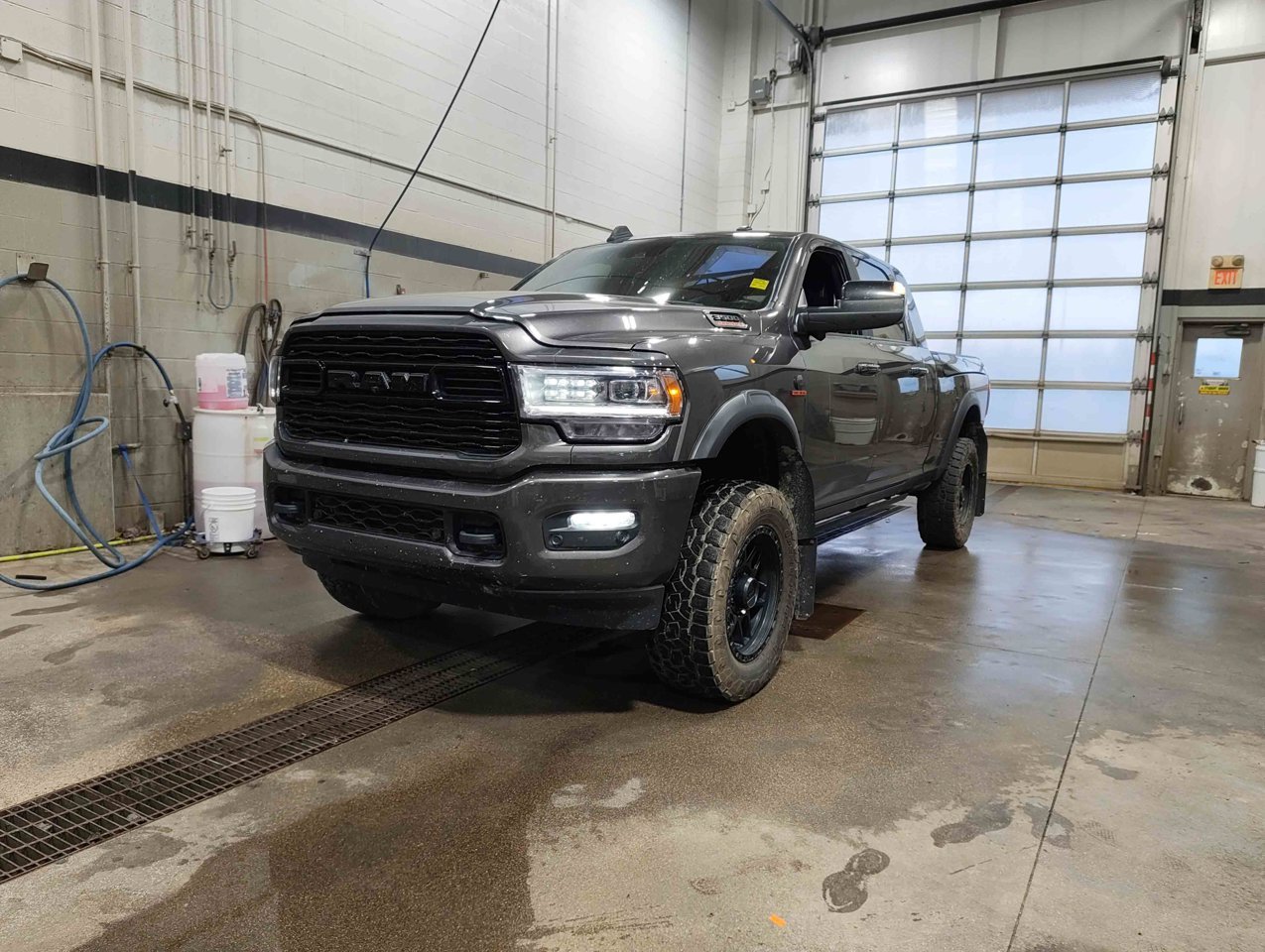 2022 Ram 3500 Limited 4x4 Mega Cab 6'4 Box Grey Sherwood Park - photo #3