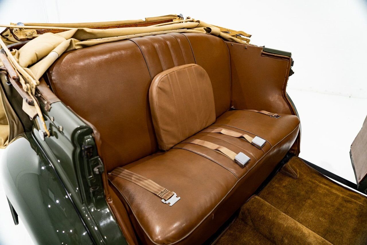 Ford Model 48 Phaeton PRIX EN USD | Beautifully presented in original condition 1936 Vert Montréal - photo #66
