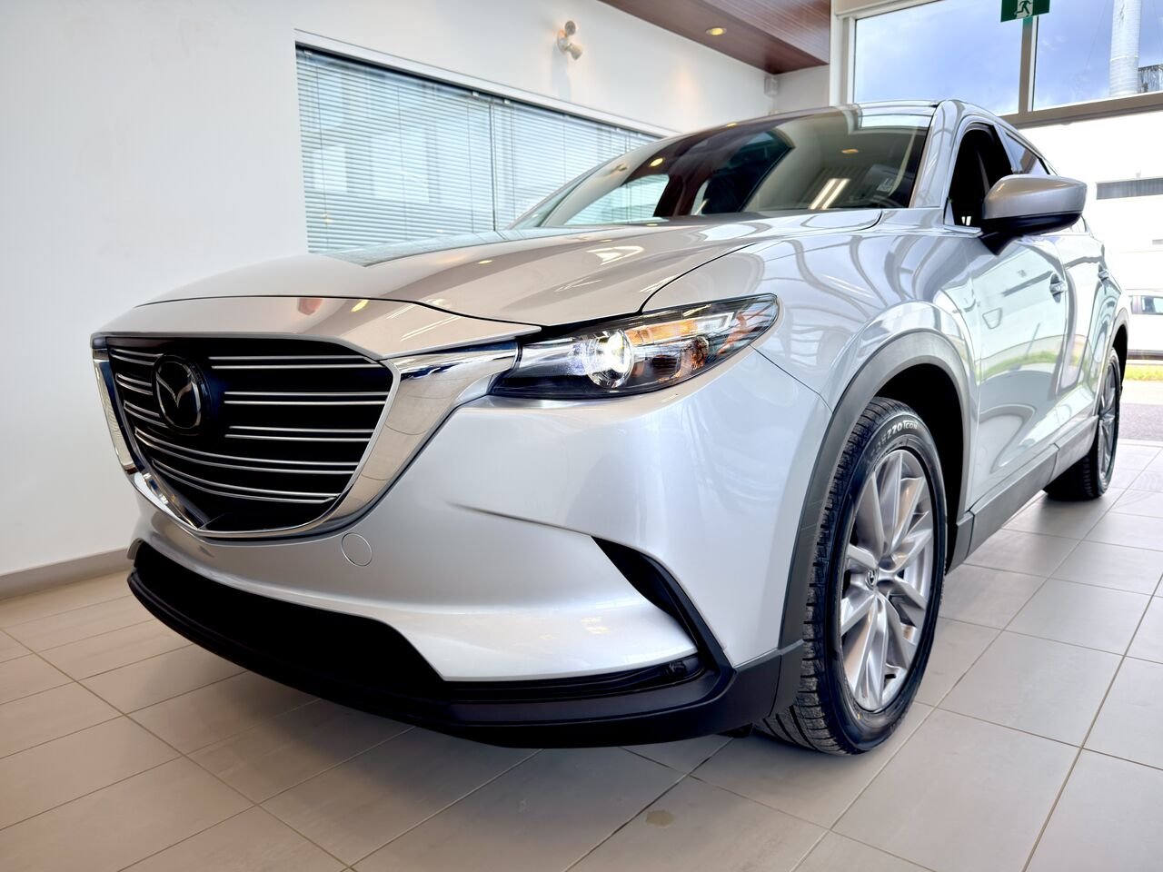 Mazda CX-9 2023 Argent Notre-Dame-des-Prairies - photo #4
