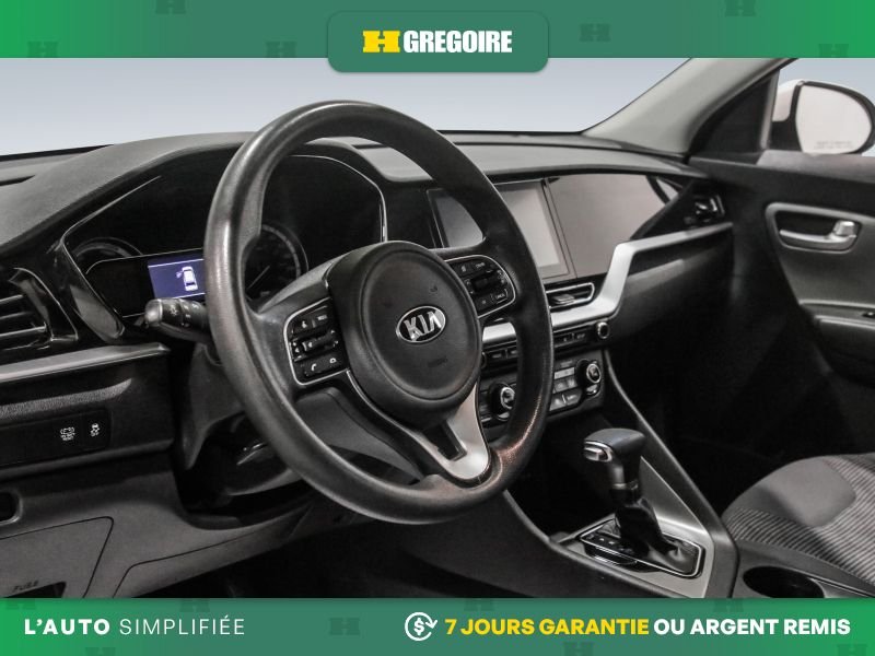 Kia Niro 821765 | L AUTO AC GR ELECT MAGS CAM RECUL BLEUTOOTH 2020 Blanc Laval - photo #11