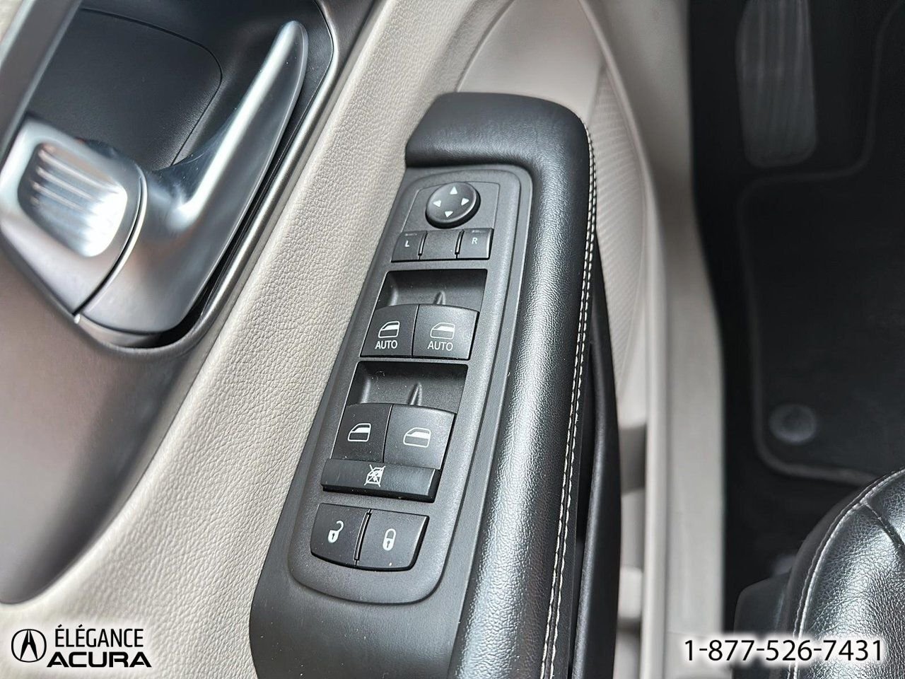 Chrysler Pacifica Touring L | A8787 2022 Noir Granby - photo #13