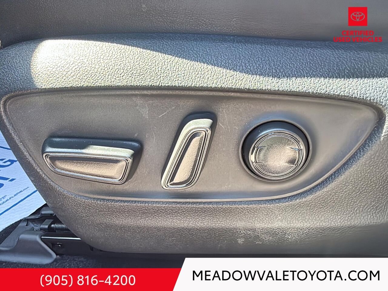 2020 Toyota RAV4 Sunroof, Back up Camera, Push Button Start Midnight Black Metallic Mississauga - photo #9