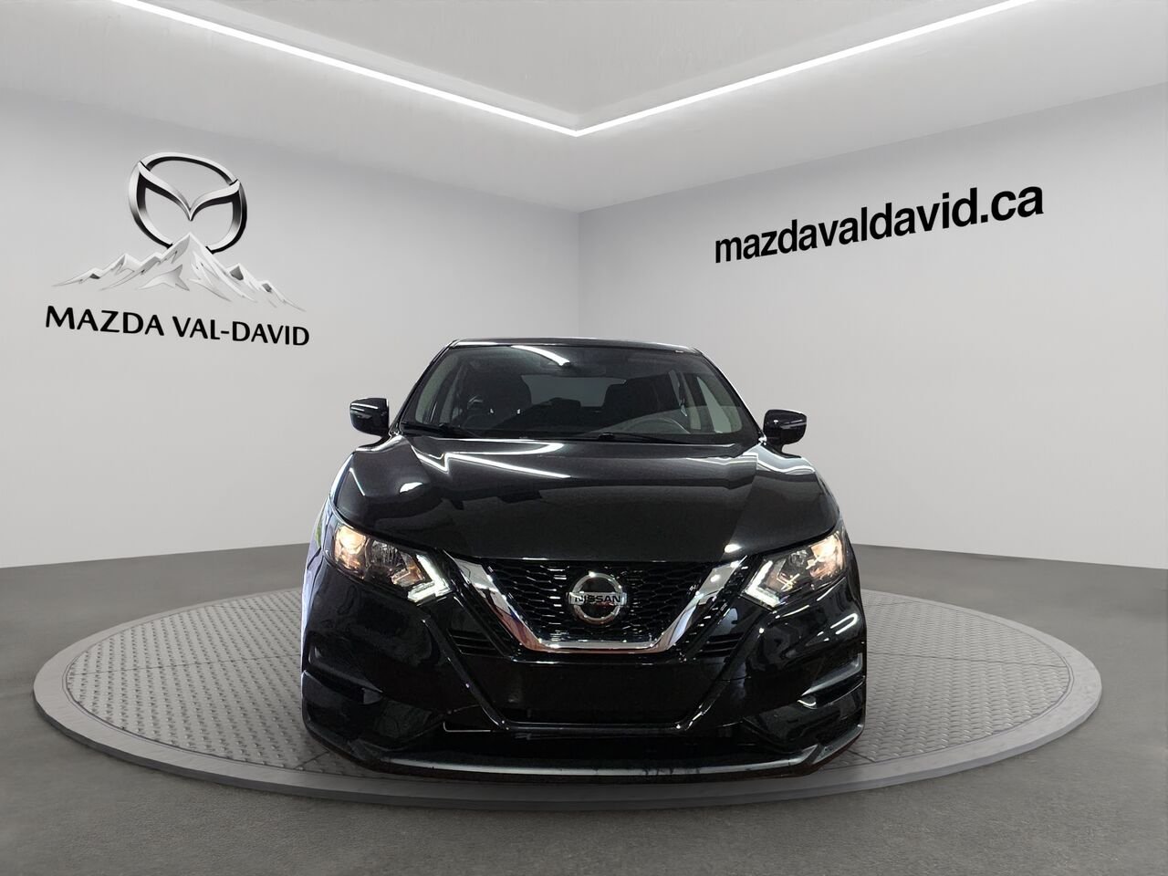 Nissan Qashqai S TA CVT, Cruise control, commande audio au volant, détecteur d'angles morts 2023 Noir Val-David - photo #2