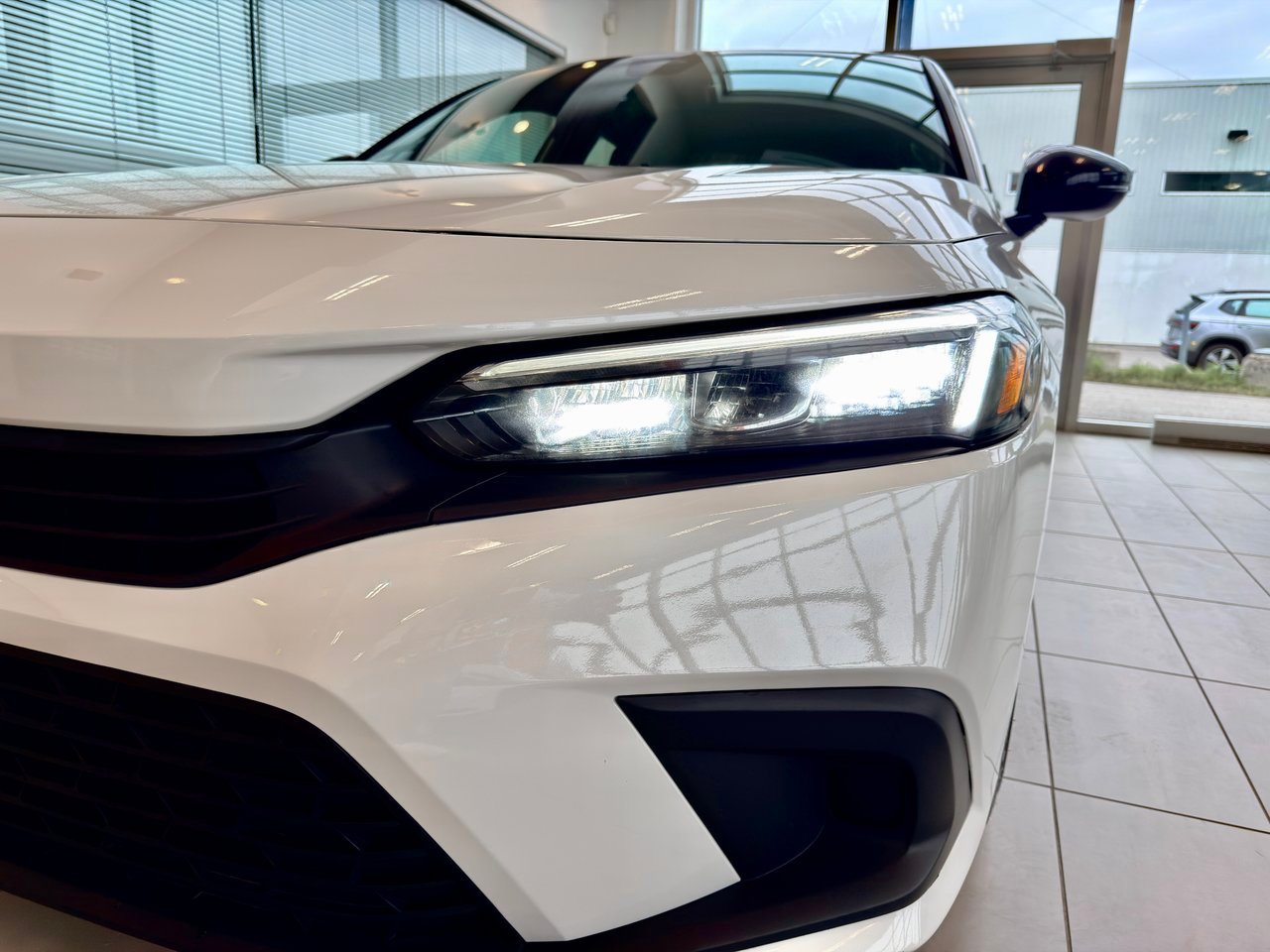 Honda Civic Sedan 2022 Blanc Notre-Dame-des-Prairies - photo #4