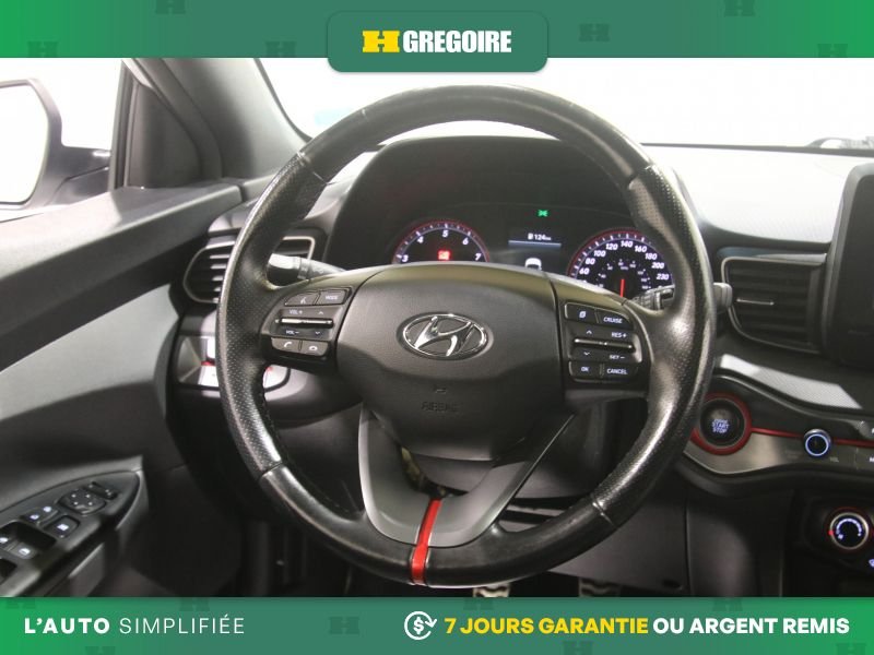 2019 Hyundai Veloster White Blainville - photo #18