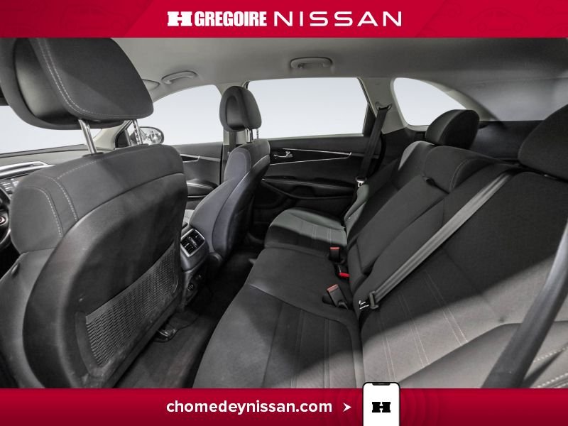 Kia Sorento 2016 Blanc Laval - photo #24