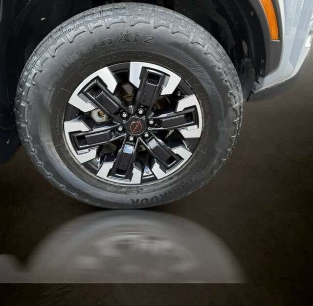 Nissan Frontier 2023 2023 Gris