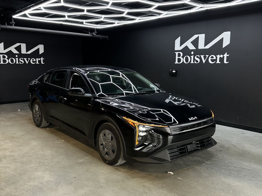 2026 Kia K4 2026 Aurora Black