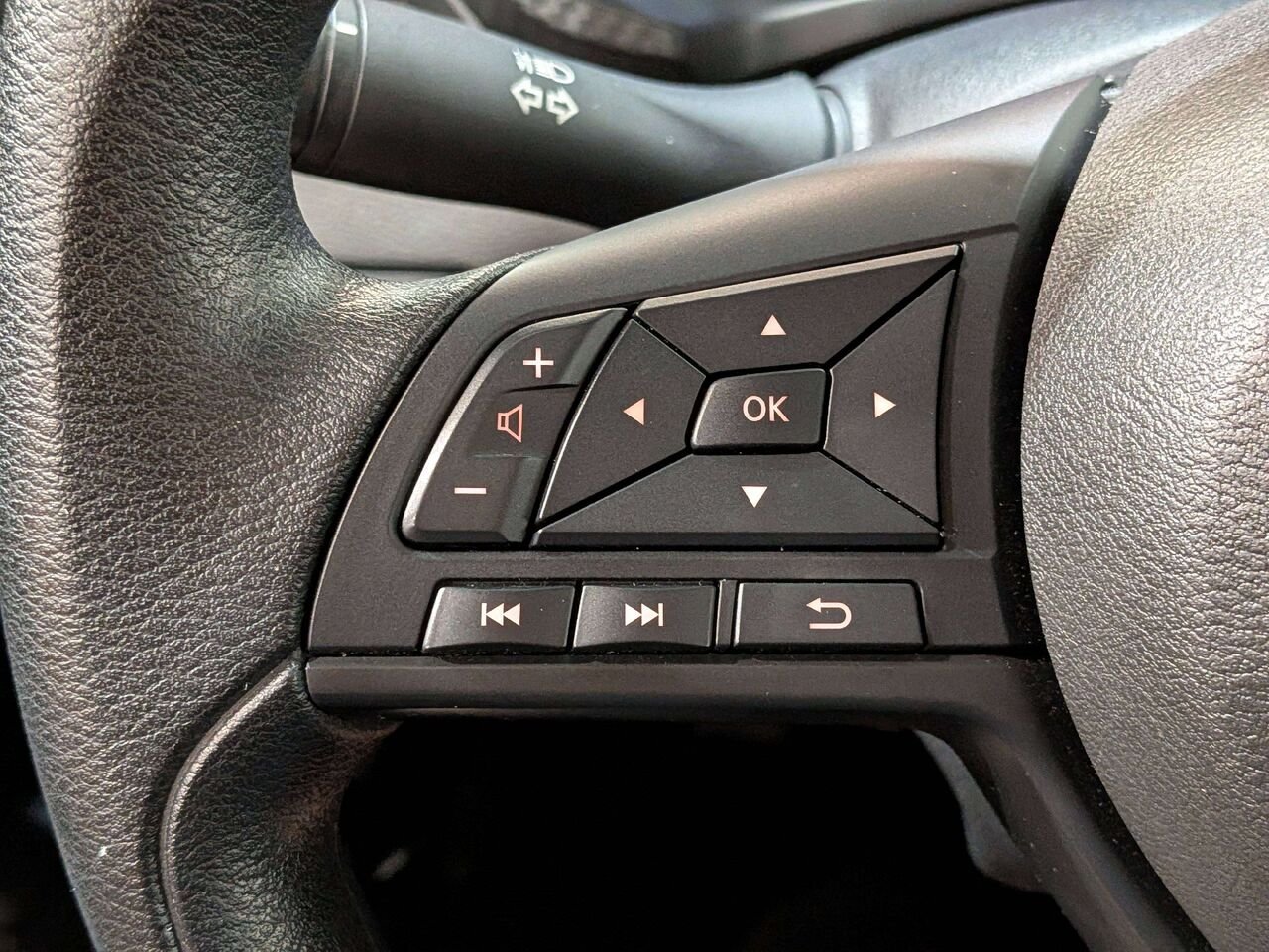 2024 Nissan Sentra S Plus CVT White Val-David - photo #14