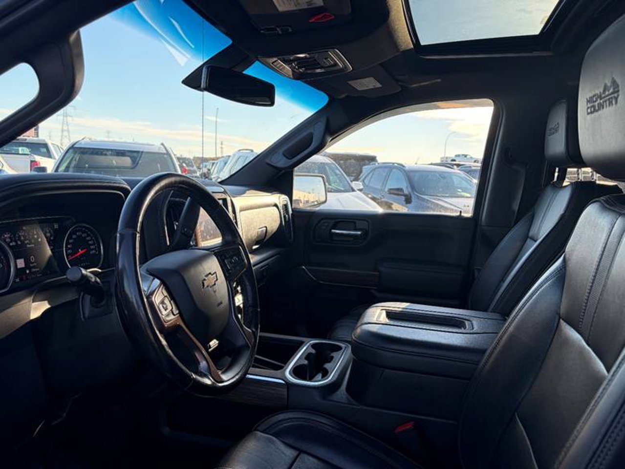 2022 Chevrolet Silverado 1500 LTD 4WD Crew Cab 147 High Country Black Sherwood Park - photo #5