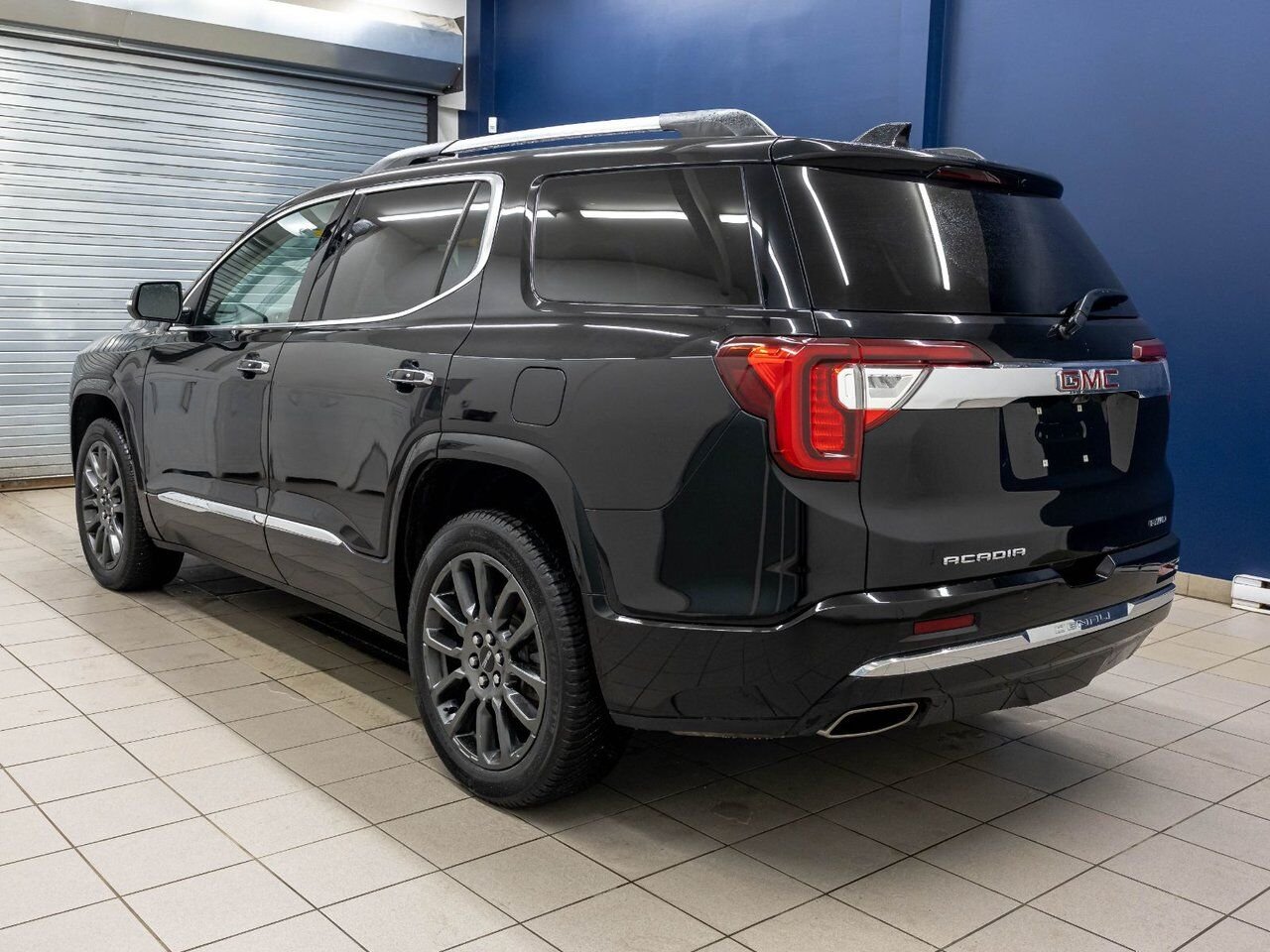 2023 GMC Acadia DENALI BLACK DIAMOND AWD *TOIT* NAV CUIR BOSE HUD Black Saint-Jérôme - photo #7