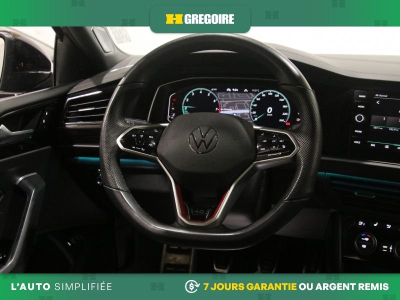 Volkswagen Jetta 821993 | 40th Anniversary Edition MANUEL TOIT NAV MAGS CAM 2024 Gris Laval - photo #18