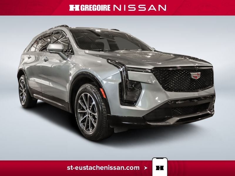 2025 Cadillac XT4 Silver Laval - photo #0