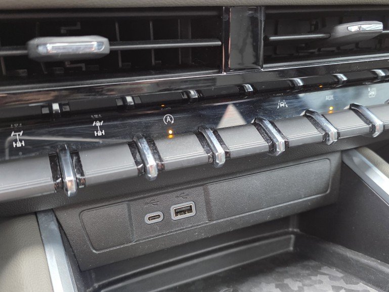Chevrolet Colorado ZR2 Bison Alu-Cab Overland AEV 2025 Noir Mont-Laurier - photo #41