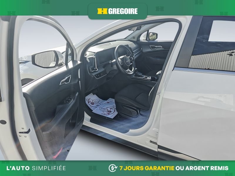 2024 Kia Sportage White Laval - photo #11