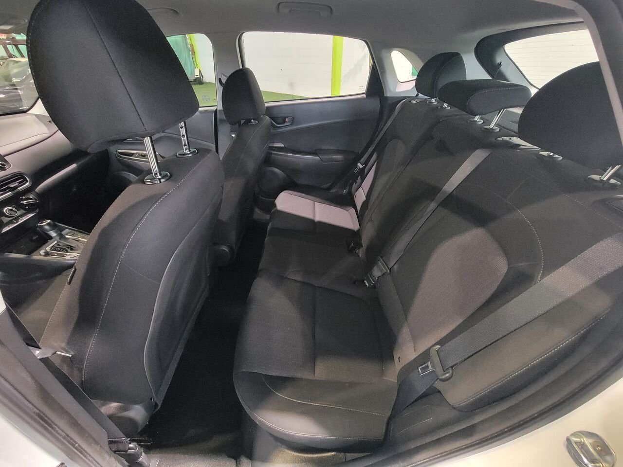 2022 Hyundai Kona White  - photo #11