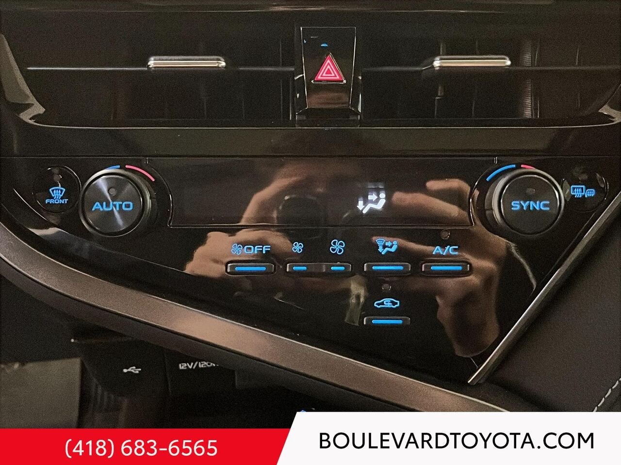 2024 Toyota Camry 100207A-88 | SE Black Québec - photo #15