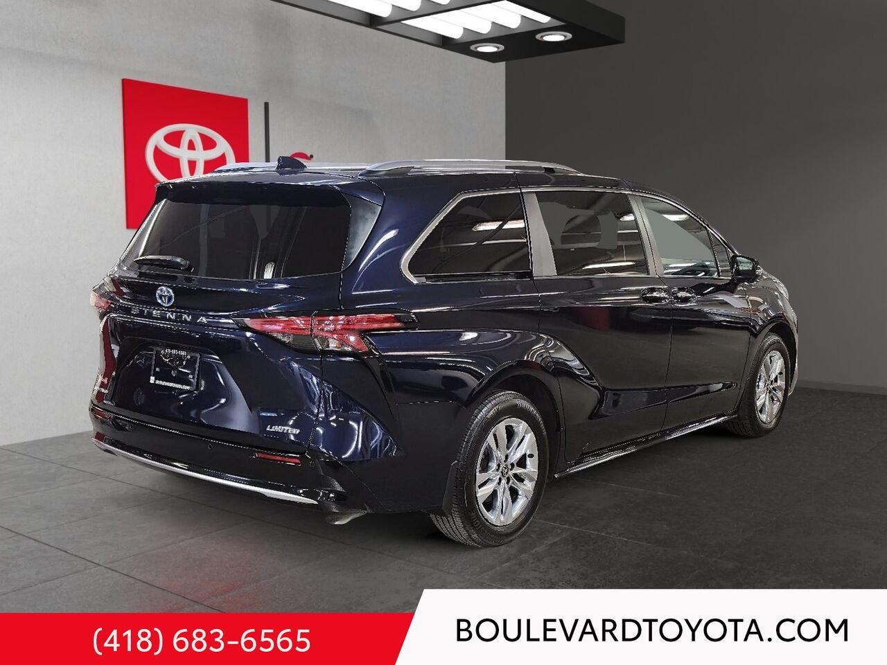 2025 Toyota Sienna 100498A-74 | LIMITED, 7 PLACES, AWD Blue Québec - photo #3