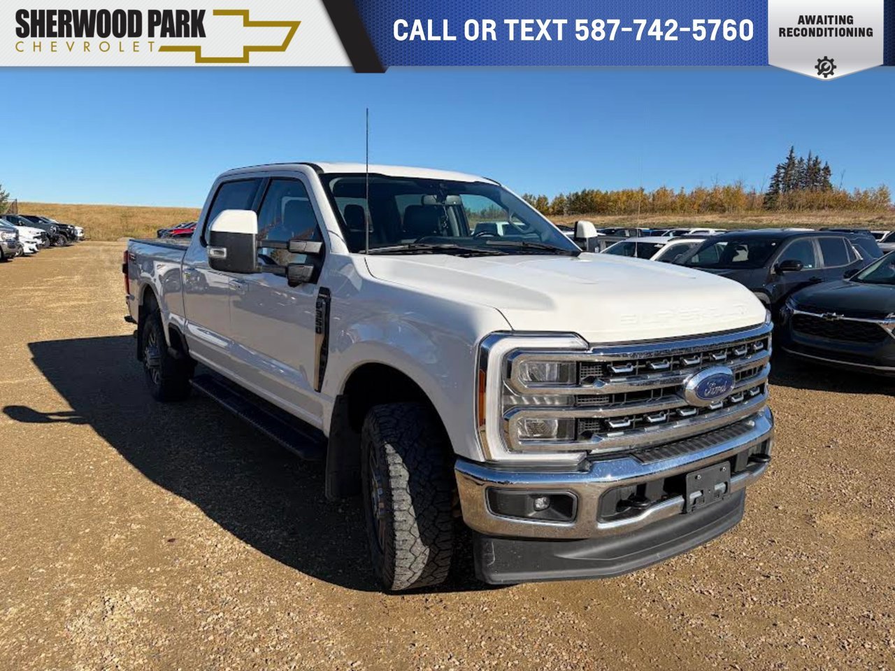 2023 Ford Super Duty F-350 SRW LARIAT 4WD Crew Cab 8' Box White Sherwood Park - photo #0