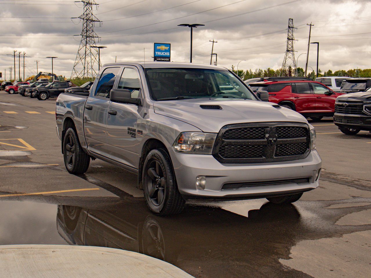 2020 Ram 1500 Classic Express 4x4 Crew Cab 5'7 Box Grey Sherwood Park - photo #12