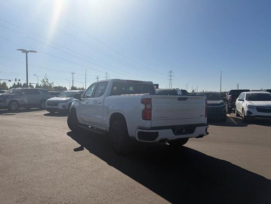 2026 Chevrolet Silverado 1500 RST 5.3L Z71 | 18in Fuel Wheels White