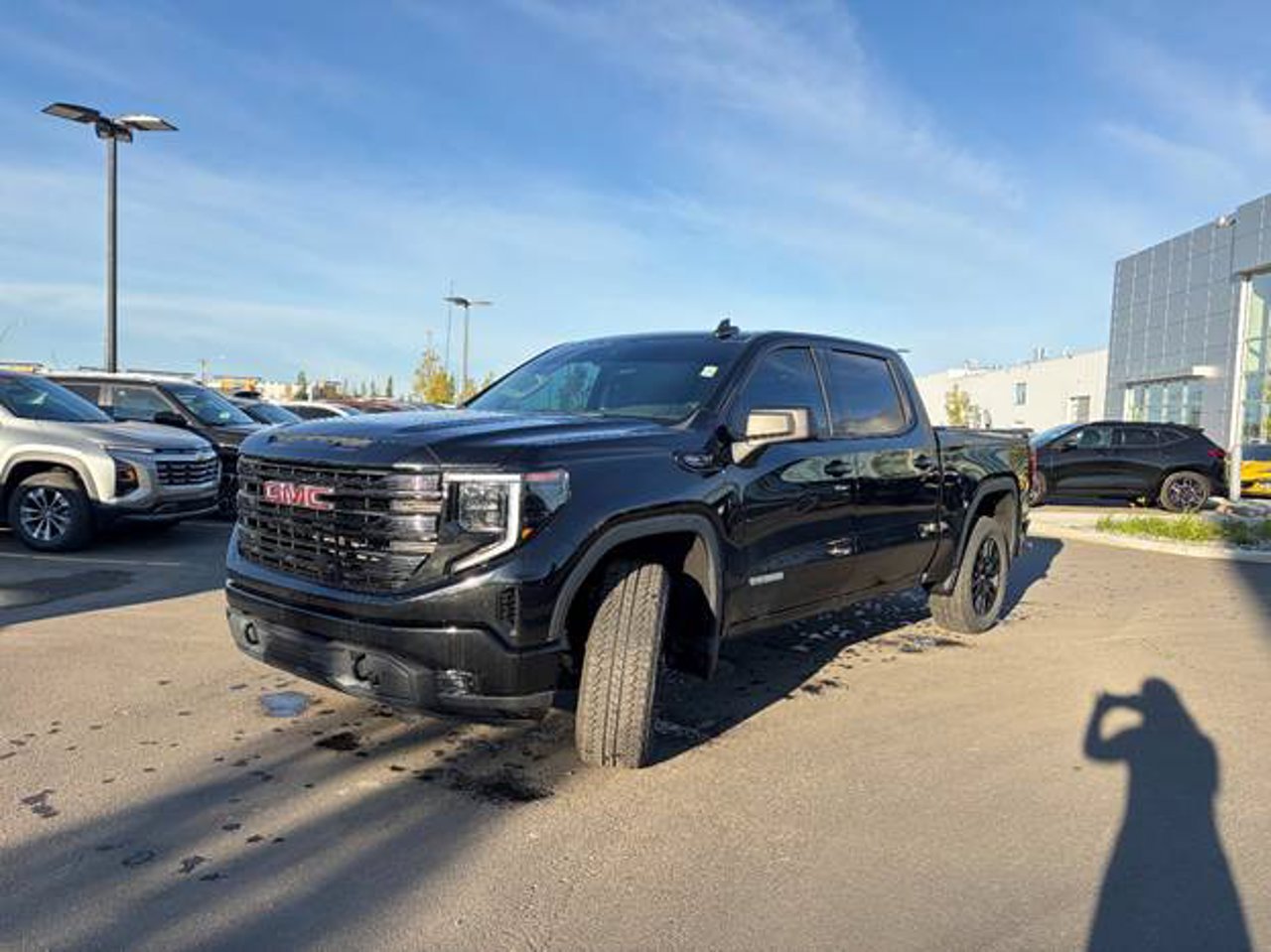 2025 GMC Sierra 1500 4WD Crew Cab 147 Elevation Black Sherwood Park - photo #2