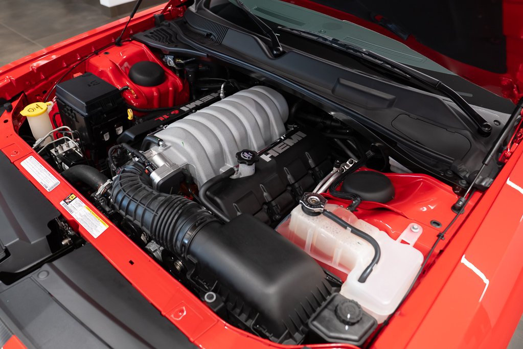 Dodge Challenger Coupé 2 portes SRT8 MANUAL *PRICE IN USD* 2010 Rouge Kirkland - photo #18