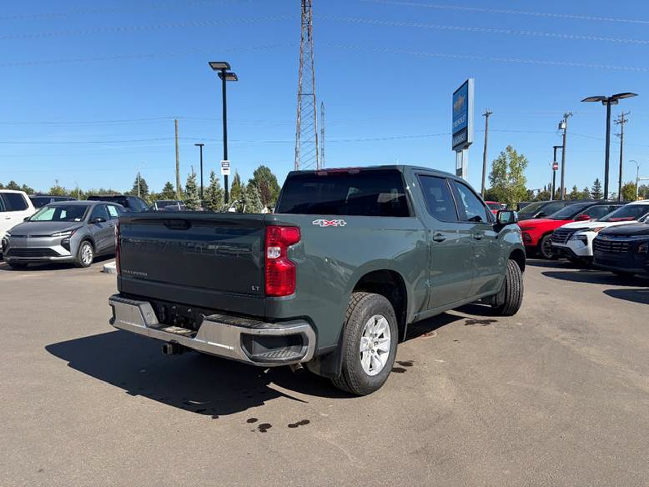 2025 Chevrolet Silverado 1500 4WD Crew Cab 147 LT Grey Sherwood Park - photo #4