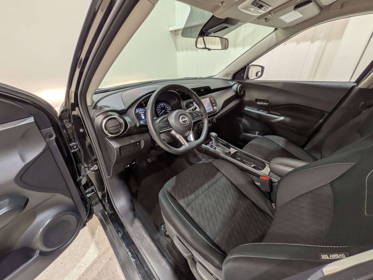 2024 Nissan Kicks SV FWD Black Val-David - photo #9
