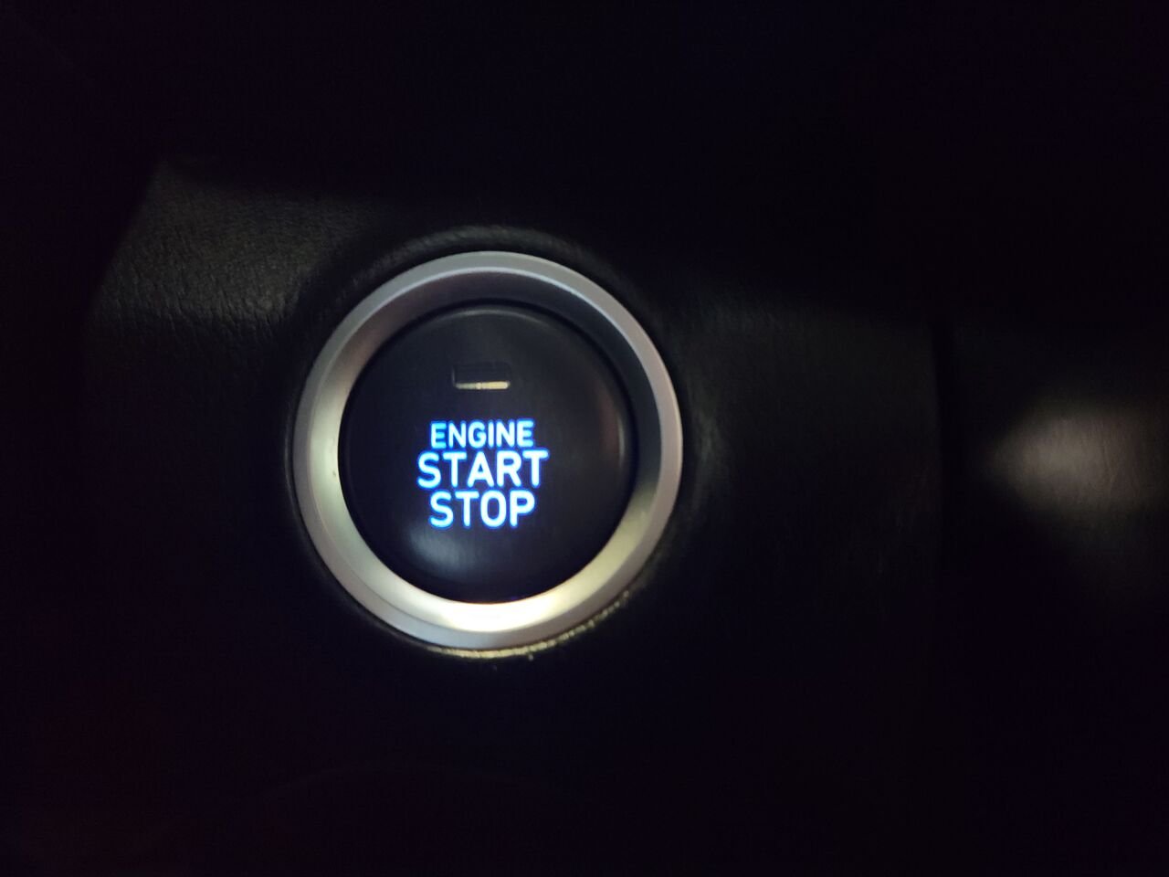 2022 Hyundai Kona White  - photo #27