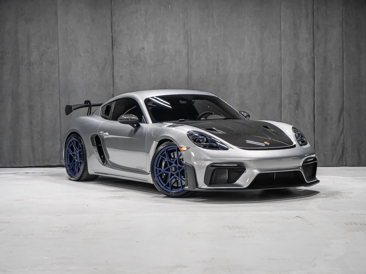 Porsche 718 Cayman GT4 RS PDK CARBONE JANTES BLEUES SPORT CHRONO 2025 Argent Montréal - photo #1