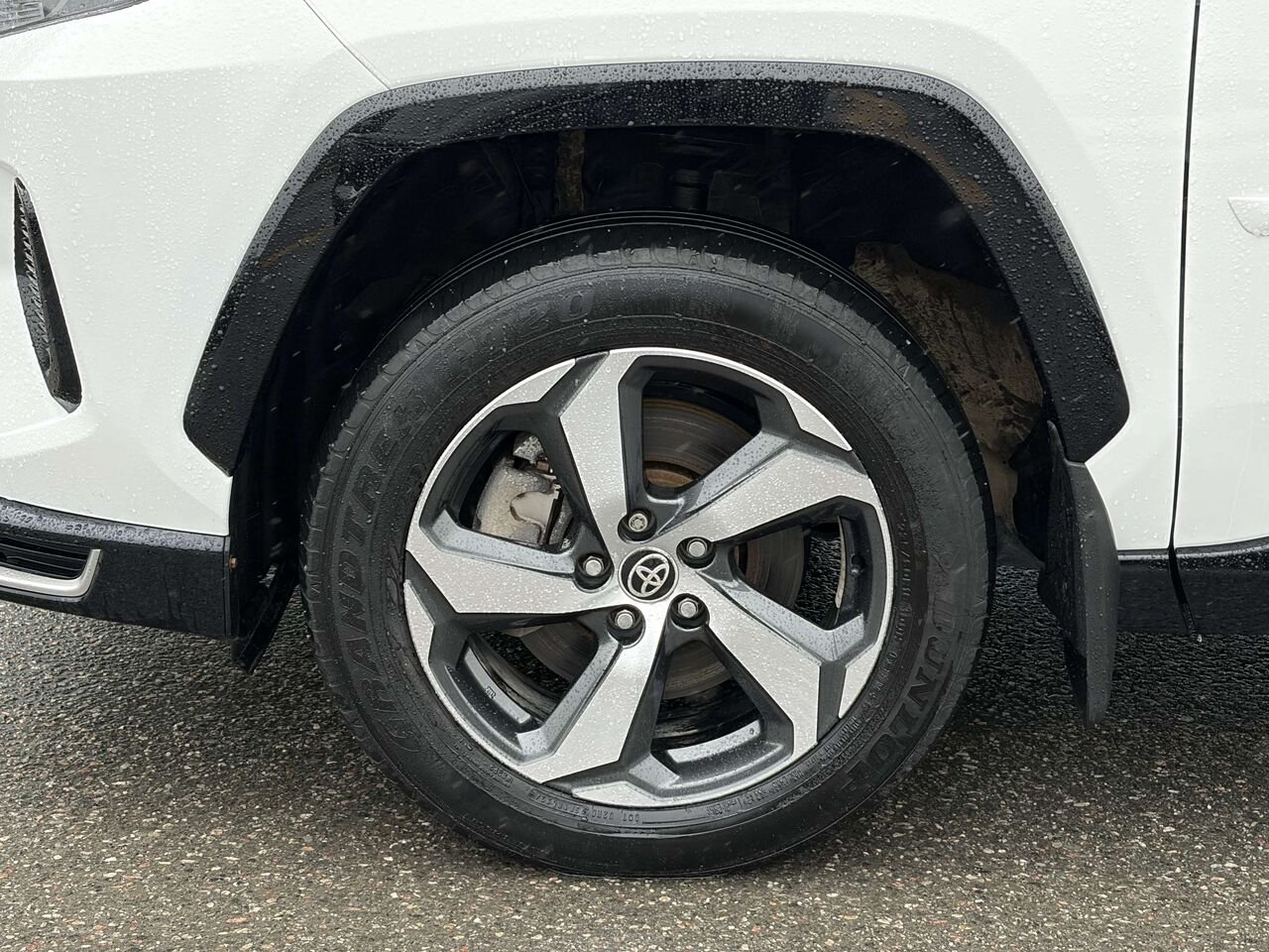 2024 Toyota RAV4 Prime White Gatineau - photo #9