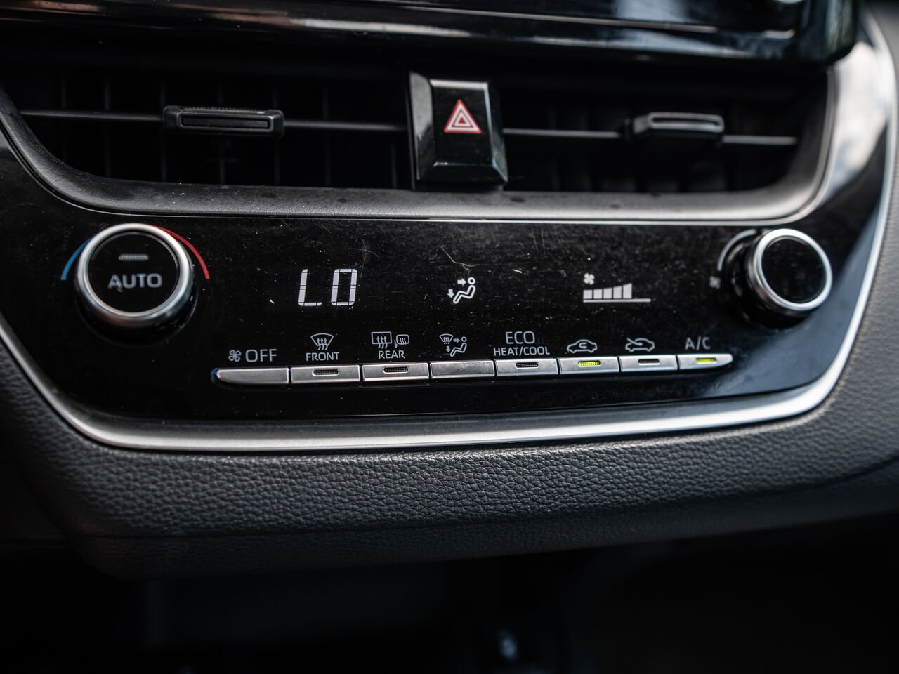 2022 Toyota Corolla Black Sainte-Julienne - photo #15
