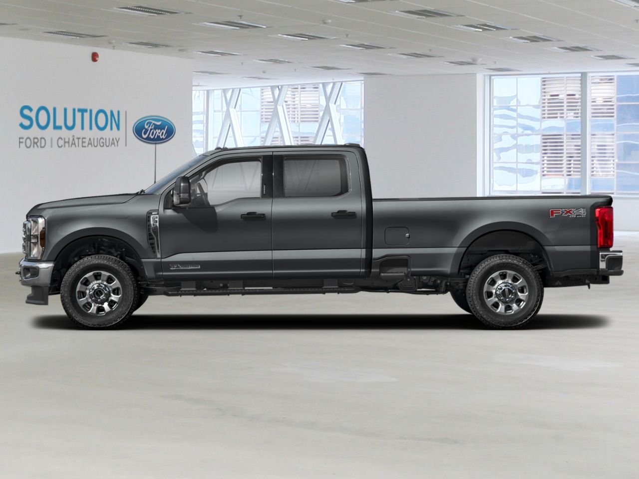 Ford Super Duty F-350 à roues arrière jumelées XLT CABINE 6 PLACES 4RM CAISSE DE 8 PI 2026 Gris carbonisé métallisé Châteauguay - photo #2