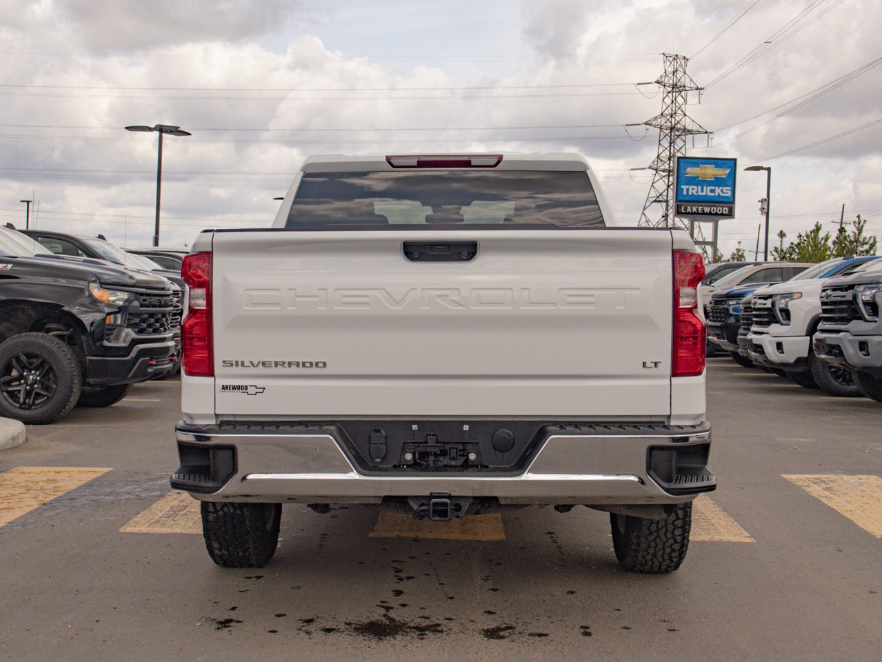2025 Chevrolet Silverado 1500 4WD Crew Cab 147 LT White Sherwood Park - photo #8