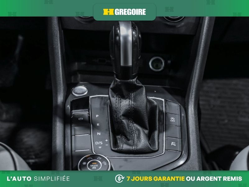 Volkswagen Tiguan 820613 | Highline AWD AUTO AC CUIR TOIT NAV MAGS CAM RECULE 2020 Bleu Laval - photo #21