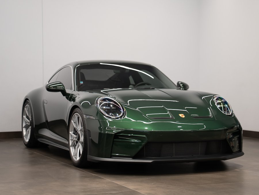 2026 Porsche 911 GT3 coupé avec ensemble Touring Green