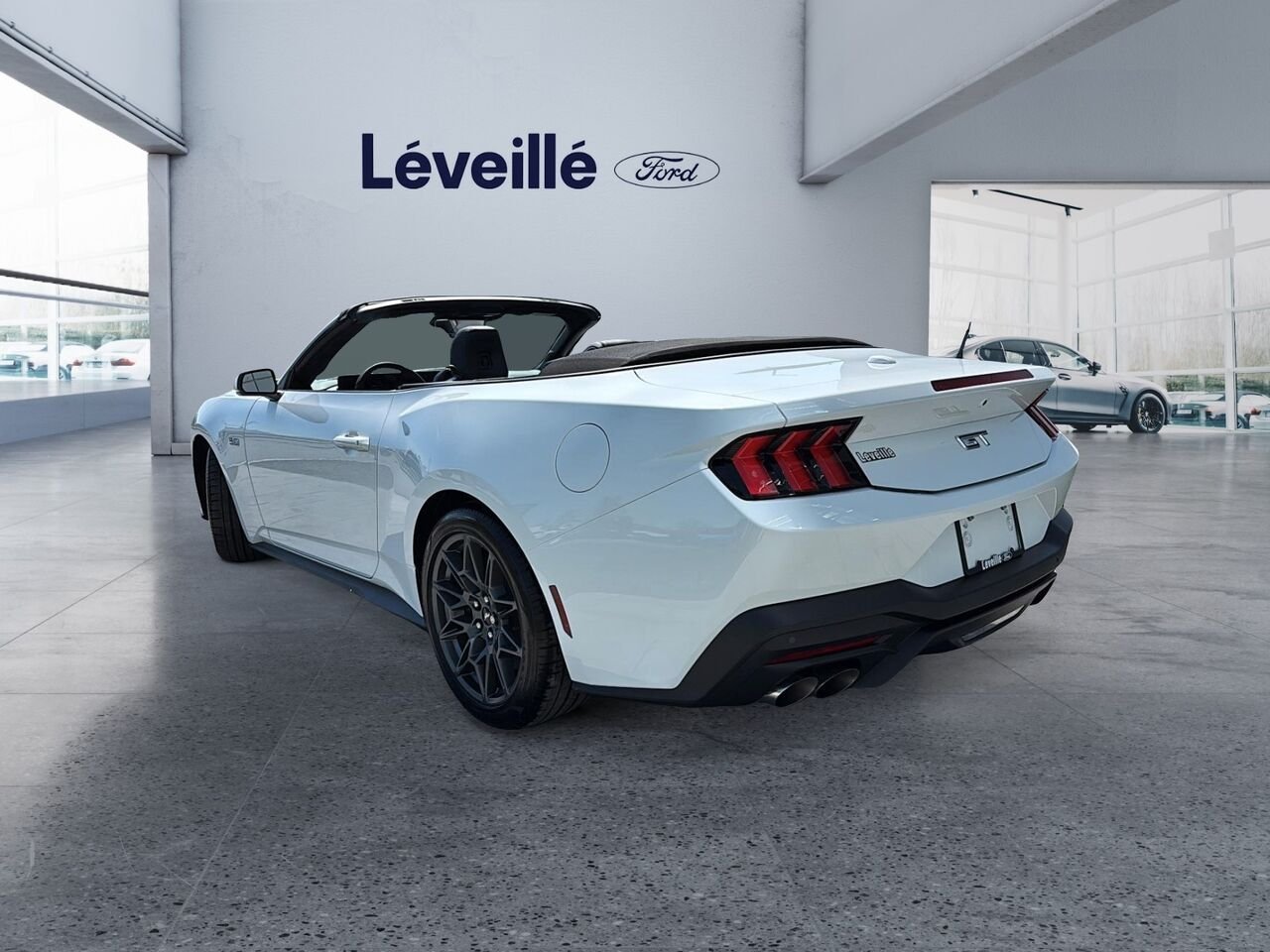 2026 Ford Mustang Oxford White Saint-Jérôme - photo #3